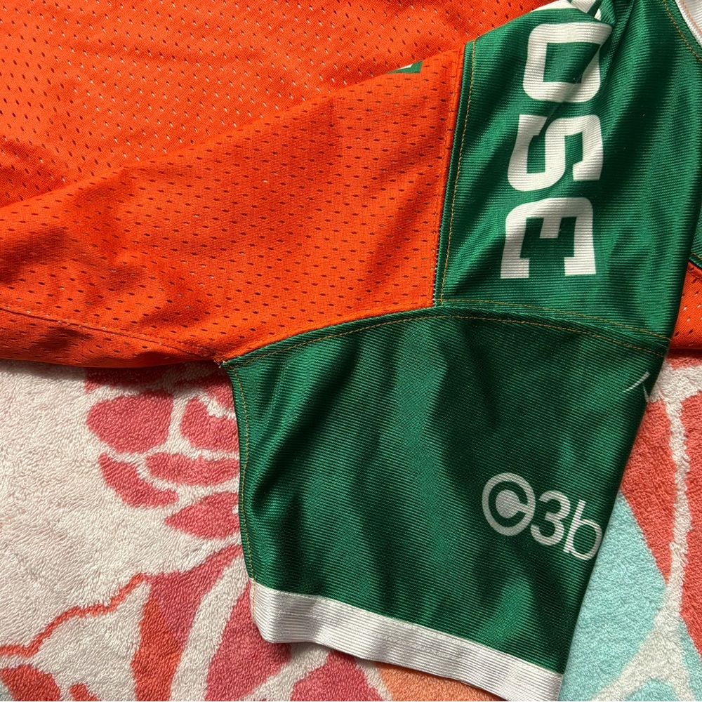 Hurricanes #15 Buttrose Jersey Youth Medium - Picture 9 of 11